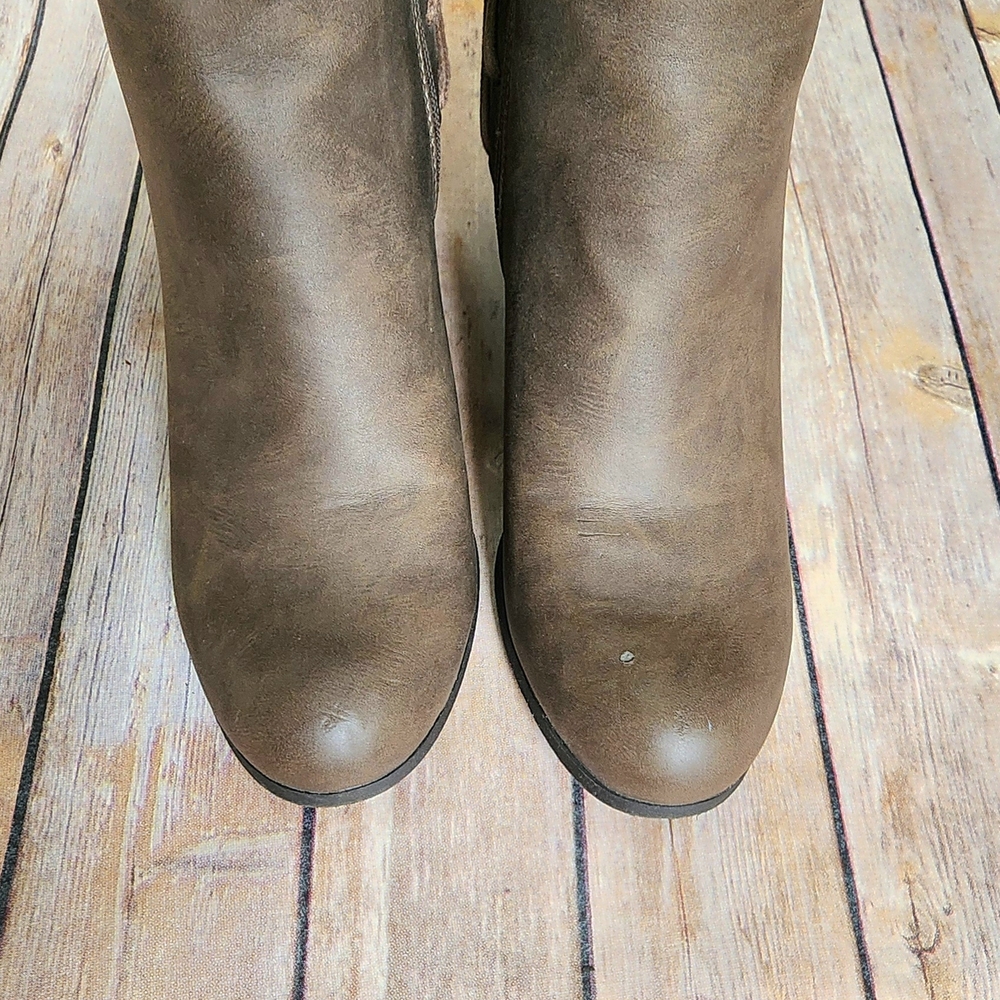 Madden Girl Ankle Booties Size 10M - Picture 6 of 9